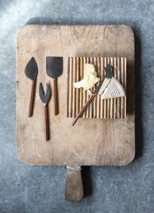 STAINLESS STEEL CHEESE SERVERS, SET OF 4 -COPPER-