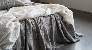 TRANQUILITY BED SET, SET OF 3 -QUEEN-
